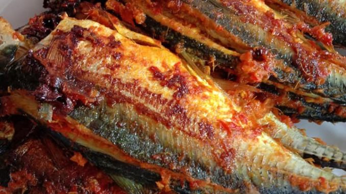 6073119156120700005 Ikan cencaru bakar cicah air asam padu – lauk kampung simple dan sedap