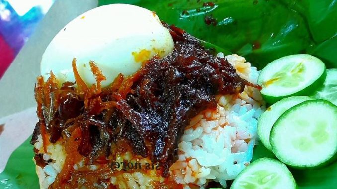 Sambal nasi lemak pedas manis pekat dan beraroma