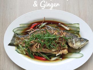 Ikan siakap goreng disiram kicap cair bersama halia rangup, timun dan daun bawang curly – ala masakan Cina Muslim