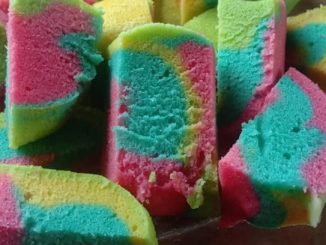 Resepi kek susu kukus lembut dan gebu, mudah dibuat tanpa oven menggunakan bahan asas