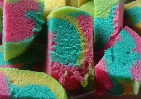 Resepi kek susu kukus lembut dan gebu, mudah dibuat tanpa oven menggunakan bahan asas