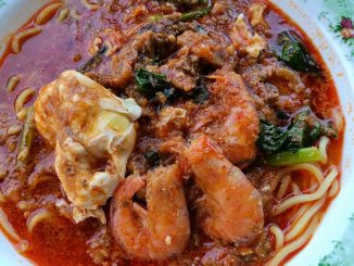 mee bandung muar kuah pekat dengan udang, daging dan telur